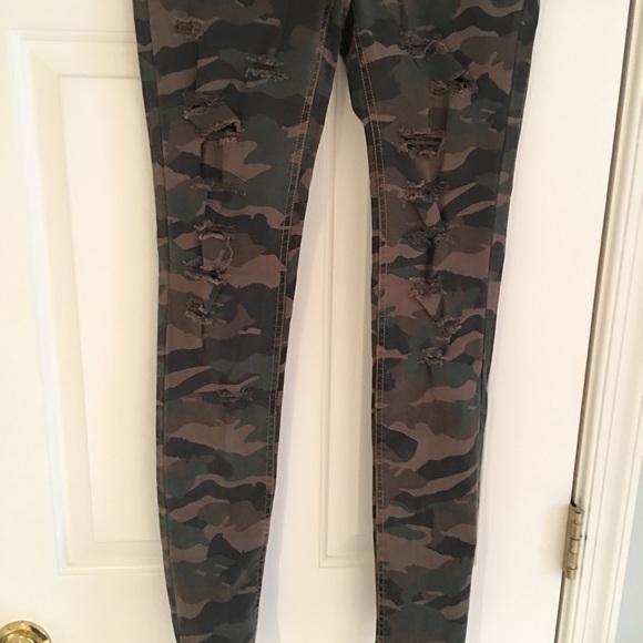 Camouflaged ripped/distressed skinny jeans - Picture 4 of 7